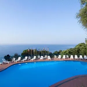https://best-western-hotel-el-chico.hotelitalianriviera.com